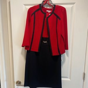 NWT: Womens two piece blazer dress set